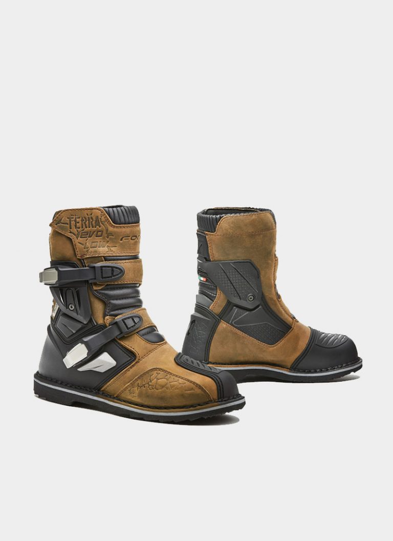 BOTAS FORMA TERRA EVO LOW BROWN – Domingo Torre y Cía. Ltda.
